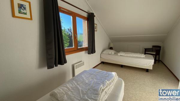 Villa
                                                                                                                                                                                                                                                                                                                        4 pièce(s)                                                                                                                                                                                                          3 chambre(s)                                                                                                                                                                                                          105  m²