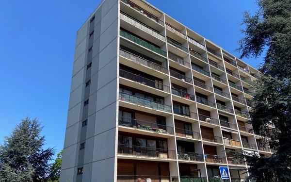 Appartement à vendre    2 pièces • 49,15 m2 Le Plessis-Robinson