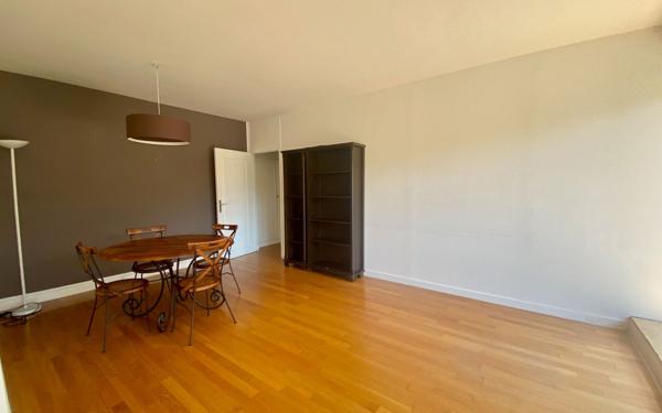 Appartement à vendre    2 pièces • 49,15 m2 Le Plessis-Robinson