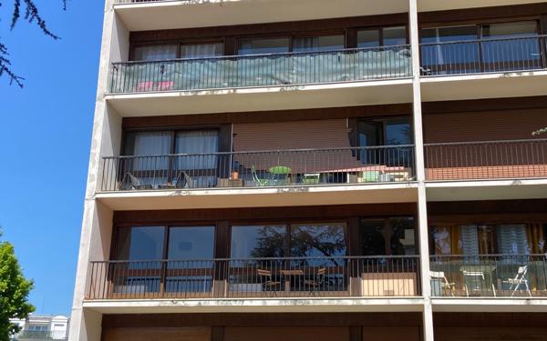 Appartement à vendre    2 pièces • 49,15 m2 Le Plessis-Robinson