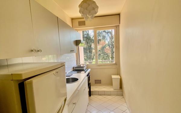 Appartement à vendre    2 pièces • 49,15 m2 Le Plessis-Robinson