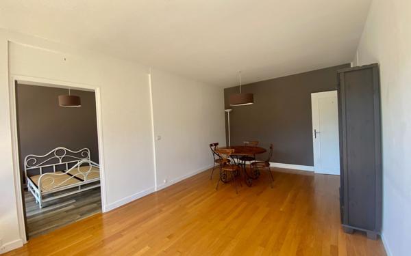 Appartement à vendre    2 pièces • 49,15 m2 Le Plessis-Robinson