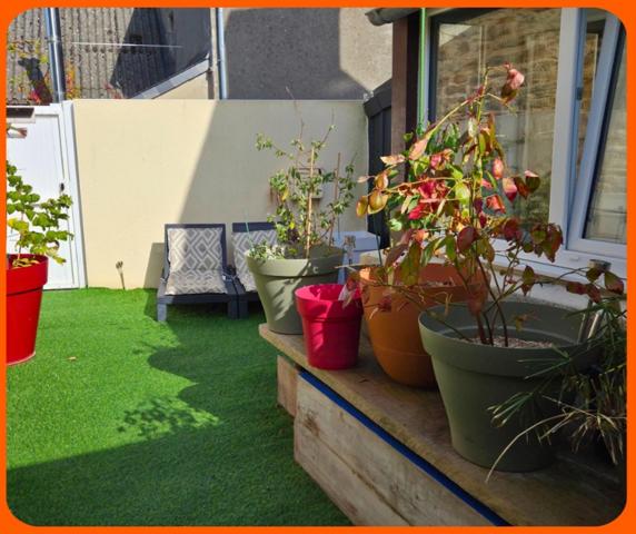 Maison de ville avec exterieur et 3 chambres – Centre de Saint-Pol-de-Léon