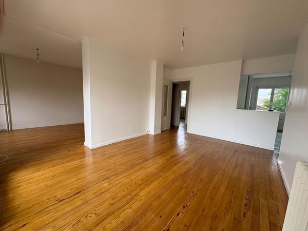 Appartement 3 pièces à louer Rochefort - 17300 / Réf: 2596