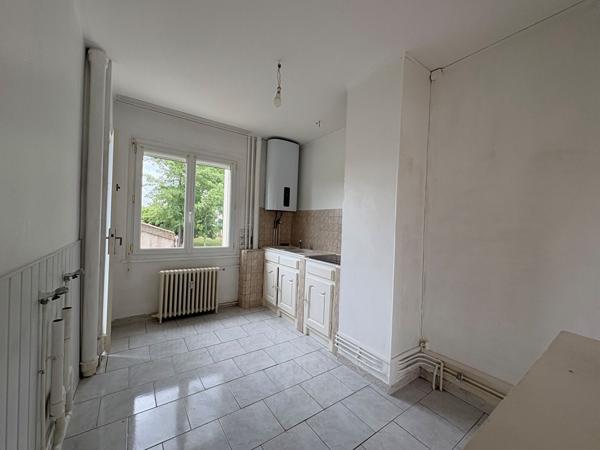 Appartement 3 pièces à louer Rochefort - 17300 / Réf: 2596