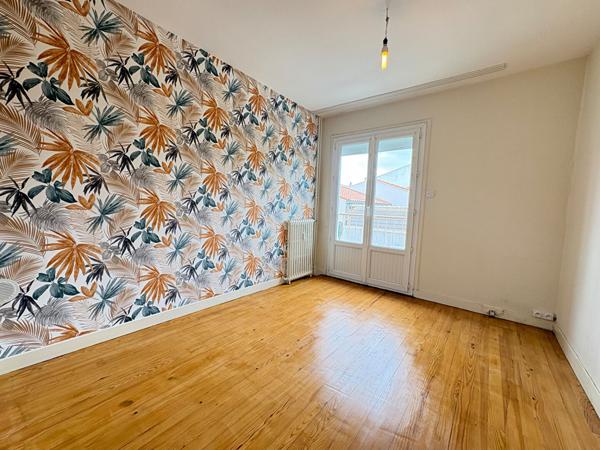 Appartement 3 pièces à louer Rochefort - 17300 / Réf: 2596