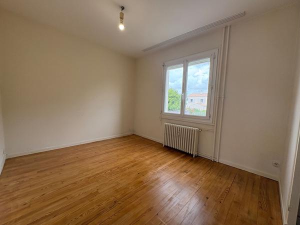 Appartement 3 pièces à louer Rochefort - 17300 / Réf: 2596