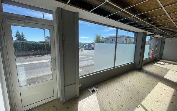 Immeuble à vendre    8 pièces •  Saint-Chély-d'Apcher