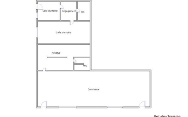 Immeuble à vendre    8 pièces •  Saint-Chély-d'Apcher