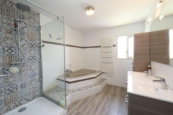 Vente / Maison avec dépendance à Saint-Vincent-de-Tyrosse (40230)