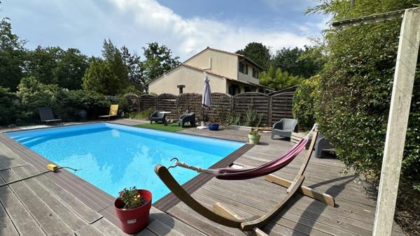 Dpt Gironde (33), à vendre MARTIGNAS SUR JALLE maison 126m²  - Terrain 571m²