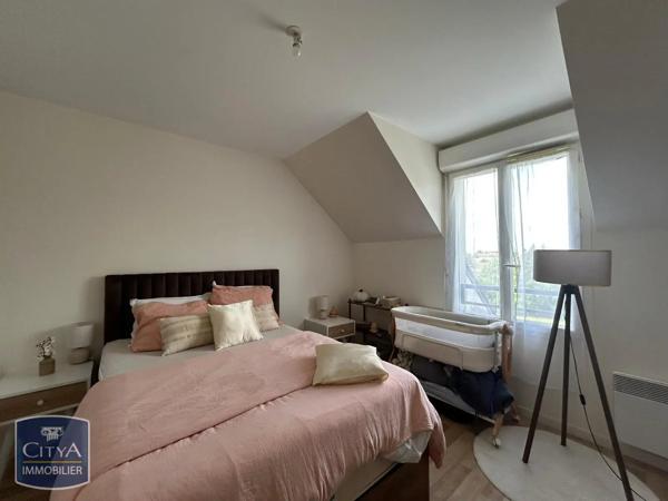 Appartement à louer 3 pièces 66.08m² Lèves (28300)