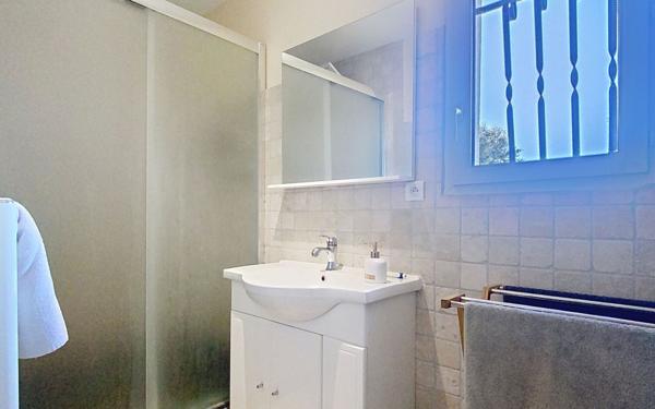 Maison à vendre    4 pièces •  Sorgues