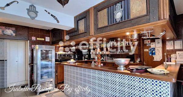 Immeuble 10 pièces - 317 m²