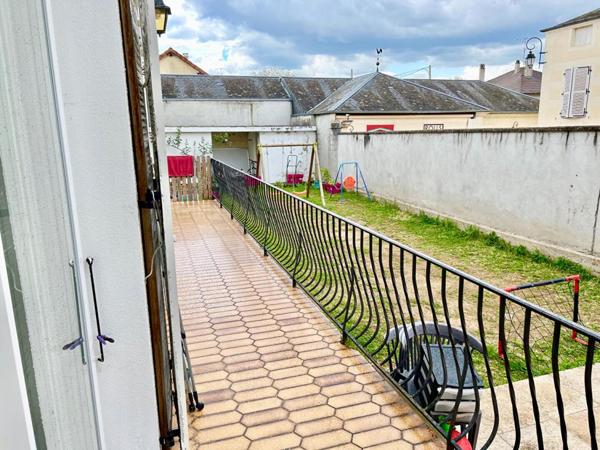 Immeuble Fourchambault 10 pièce(s)