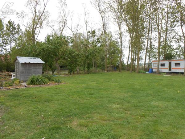 Campagne de Bergues:
Ensemble immobilier comprenant 7 logements et un hangar, le tout actuelle...