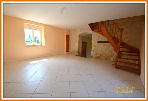 Dpt Lot et Garonne (47), à louer proche d' AGEN maison P4 de 85 m²  -Terrain clôturé