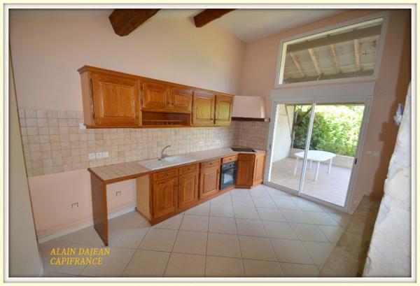 Dpt Lot et Garonne (47), à louer proche d' AGEN maison P4 de 85 m²  -Terrain clôturé