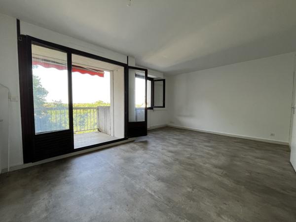 Appartement à vendre 50 000 € Vierzon 3 p 68 m² DPE D
