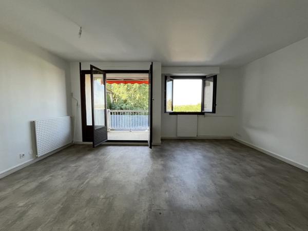 Appartement à vendre 50 000 € Vierzon 3 p 68 m² DPE D