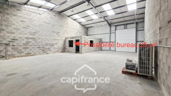 Dpt Saône et Loire (71), à louer proche de CHALON SUR SAONE Local industriel avec bureaux
