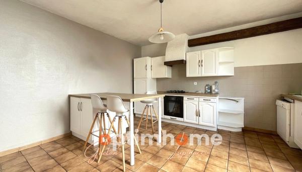 Maison aux beaux volumes de 168 m², CLOUANGE, proche de toutes les commodités.
