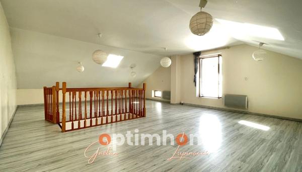 Maison aux beaux volumes de 168 m², CLOUANGE, proche de toutes les commodités.