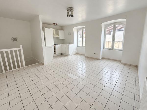 Appartement Courdimanche 2 pièce(s) 41.63 m2 159 000 € **  - Référence  2350