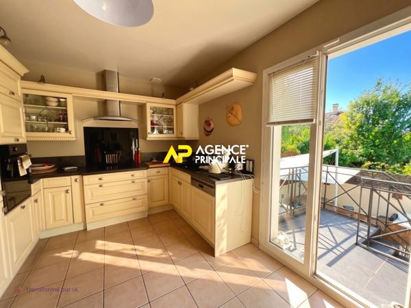 Maison Argenteuil - Coteaux 6 pièces 127m² au sol (110m² habitable), 4 chambres 499 000 € **  - Référence  4577