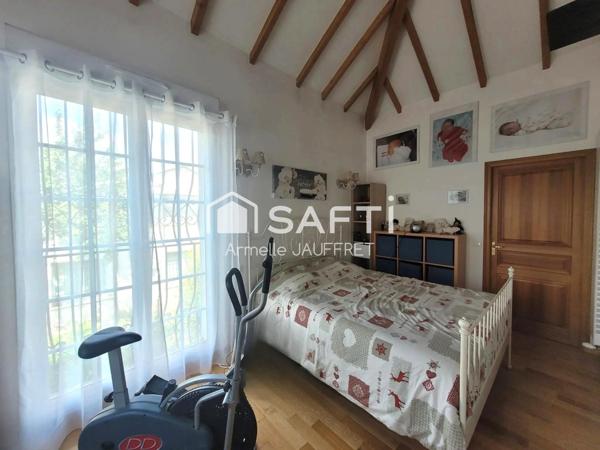 Superbe maison de 2008 tout à pied secteur calme