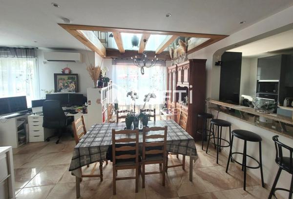 Superbe maison de 2008 tout à pied secteur calme