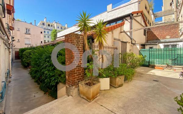 Appartement à vendre    5 pièces • 210,10 m2 Paris 20