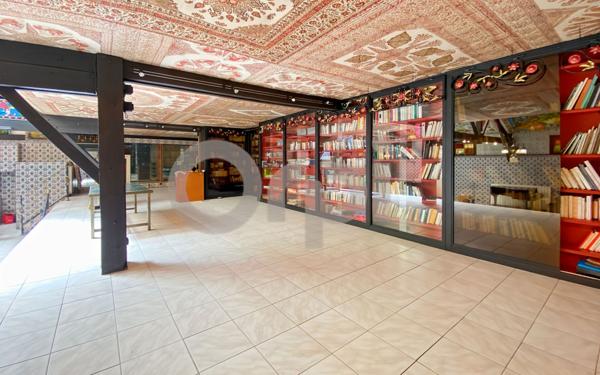 Appartement à vendre    5 pièces • 210,10 m2 Paris 20