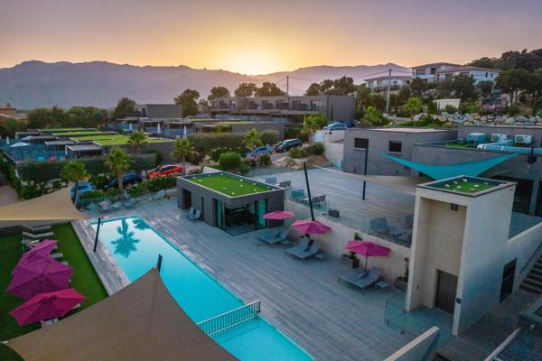 Lecci (20137) A VENDRE T4 // T5 & VILLAS MEUBLES AVEC PISCINE PRIVATIVE EN RESIDENCE 5 ETOILES PREMIUM A LECCI EN CORSE DU S