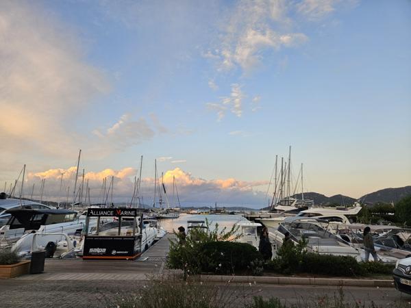 Lecci (20137) A VENDRE T4 // T5 & VILLAS MEUBLES AVEC PISCINE PRIVATIVE EN RESIDENCE 5 ETOILES PREMIUM A LECCI EN CORSE DU S