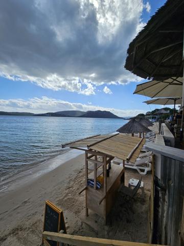 Lecci (20137) A VENDRE T4 // T5 & VILLAS MEUBLES AVEC PISCINE PRIVATIVE EN RESIDENCE 5 ETOILES PREMIUM A LECCI EN CORSE DU S