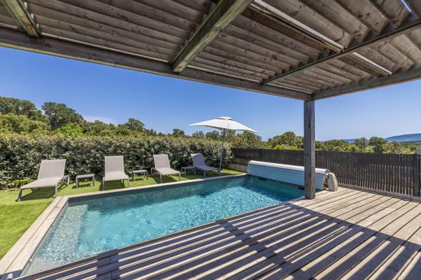 Lecci (20137) A VENDRE T4 // T5 & VILLAS MEUBLES AVEC PISCINE PRIVATIVE EN RESIDENCE 5 ETOILES PREMIUM A LECCI EN CORSE DU S