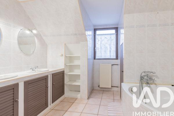 Maison à vendre 6 pièces 150 m² Fleury-Mérogis