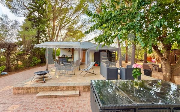 Maison à vendre    6 pièces •  Cuers