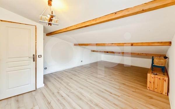 Maison à vendre    6 pièces •  Cuers