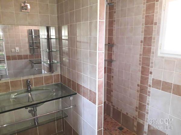 Bastide de 150m2 de 5 ch + Piscine + 1100m2 de Terrain Érôme (26600)