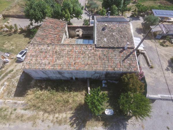 proche MANOSQUE(04)grand MAS NAPOLEONIEN 240m2 au calme à aménager de m2 avec T2 terrain 3998 m2