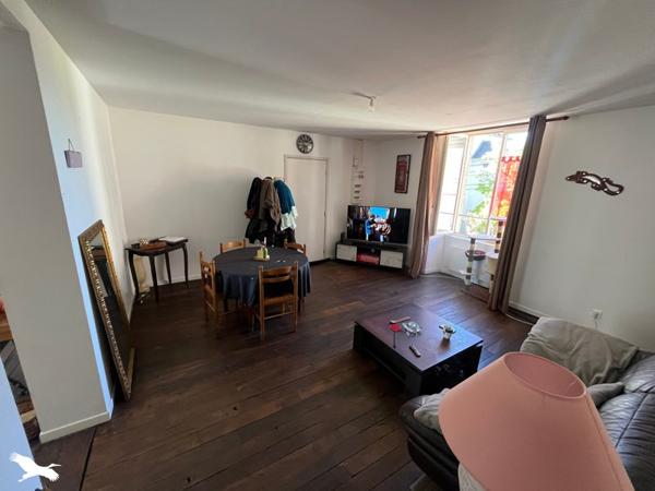 Immeuble à vendre 249 995 € Saint-Sulpice-les-Feuilles 402 m² DPE D