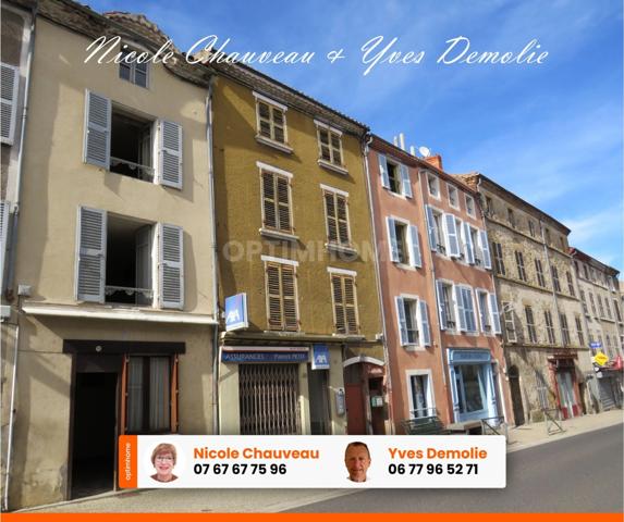 Maison avec dépendances à Rénover à Ardes-sur-Couze