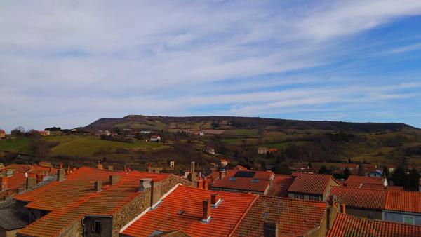 Maison avec dépendances à Rénover à Ardes-sur-Couze