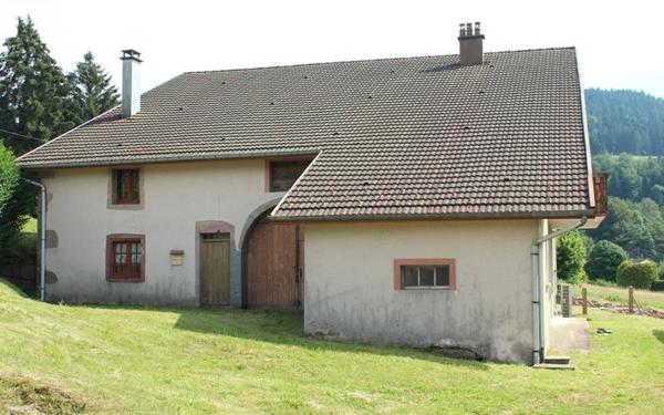 Maison à vendre    9 pièces •    Le Syndicat