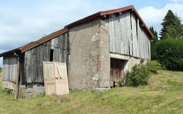 Maison à vendre    9 pièces •    Le Syndicat