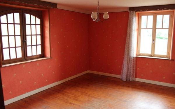 Maison à vendre    9 pièces •    Le Syndicat