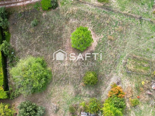 Terrain 2380m² + Bati en pierre d'environ 140m² cadastrée