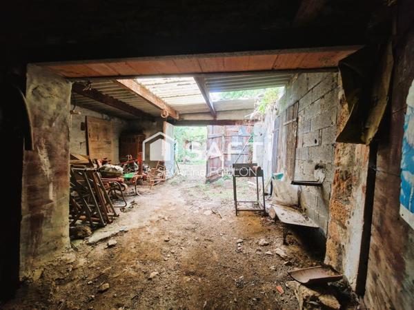 Terrain 2380m² + Bati en pierre d'environ 140m² cadastrée